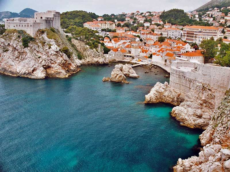 Croatia yacht charter — Dubrovnik old town coastline